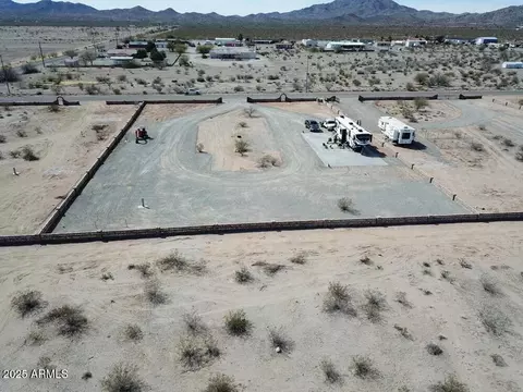 67958 Palm Dr #46, Salome, AZ 85348