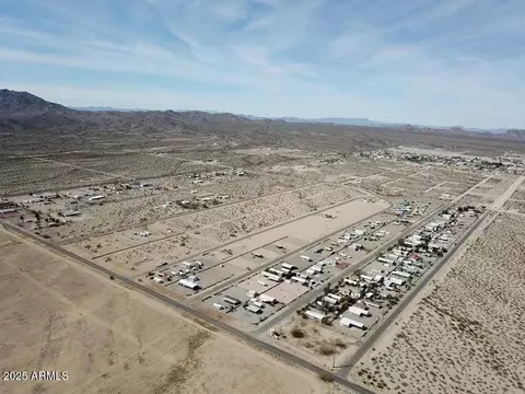 67905 Palm Dr #89, Salome, AZ 85348