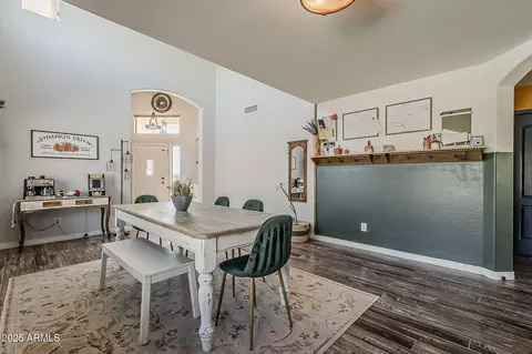 Dining - 3010 E Shady Spring Trl, Phoenix, AZ 85024 photo 3 of 3