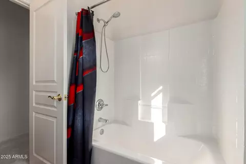 Bath - 7302 E Minton Cir, Mesa, AZ 85207 photo 3 of 3
