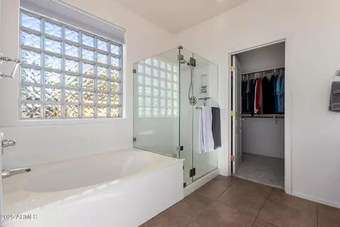Bath - 7302 E Minton Cir, Mesa, AZ 85207 photo 1 of 3
