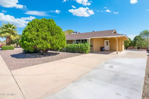 10351 W Pinehurst Dr, Sun City, AZ 85351