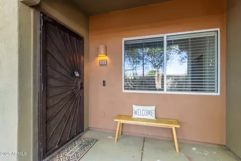 1718 W Colter St #111, Phoenix, AZ 85015