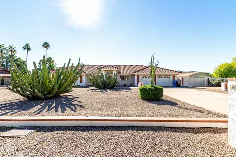 5135 W Misty Willow Ln, Glendale, AZ 85310