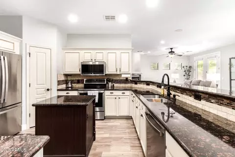 11352 E Starkey Ave, Mesa, AZ 85212 photo 6