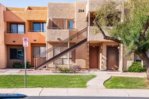 11640 N 51st Ave #204, Glendale, AZ 85304