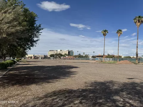 6801 N 59th Ave #42-46, Glendale, AZ 85301