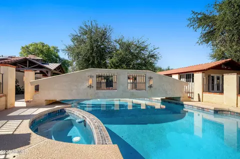 Exterior - 13640 E Williams Field Rd, Gilbert, AZ 85295 photo 3 of 6