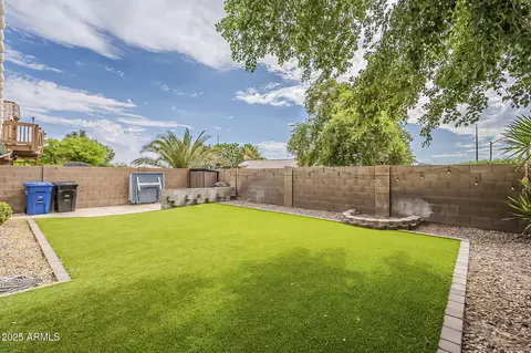 Exterior - 2101 E Rosemonte Dr, Phoenix, AZ 85024 photo 4 of 6