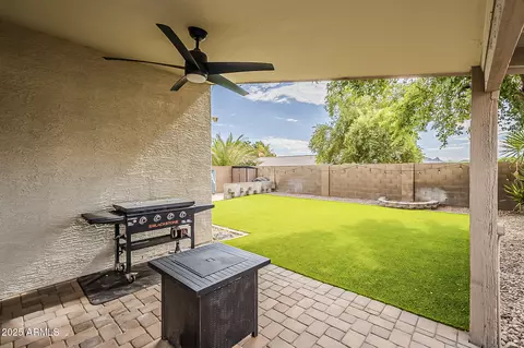 Exterior - 2101 E Rosemonte Dr, Phoenix, AZ 85024 photo 3 of 6