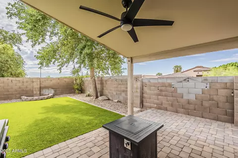 Exterior - 2101 E Rosemonte Dr, Phoenix, AZ 85024 photo 2 of 6