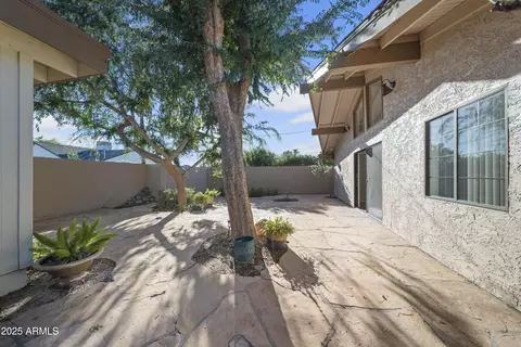 Exterior - 4301 E Montecito Ave, Phoenix, AZ 85018 photo 2 of 4