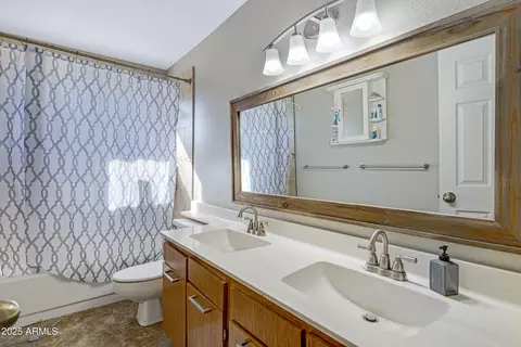 Bath - 14618 S 34th Pl, Phoenix, AZ 85044 photo 4 of 4