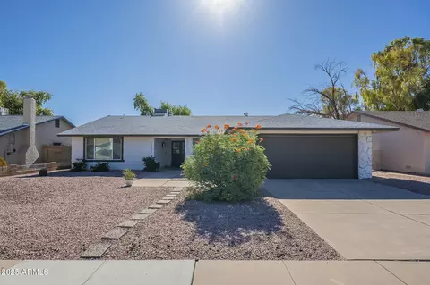 11831 S Paiute St, Phoenix, AZ 85044