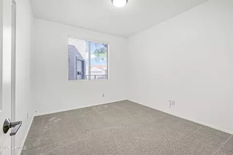 4043 E Paradise Dr, Phoenix, AZ 85028 photo 17