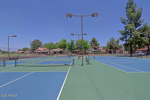4043 E Paradise Dr, Phoenix, AZ 85028 photo 32