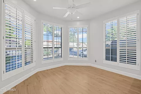 4043 E Paradise Dr, Phoenix, AZ 85028 photo 5