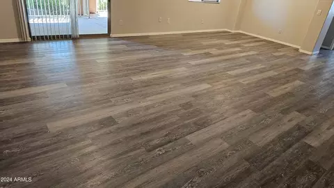 955 E Knox Rd #110, Chandler, AZ 85225