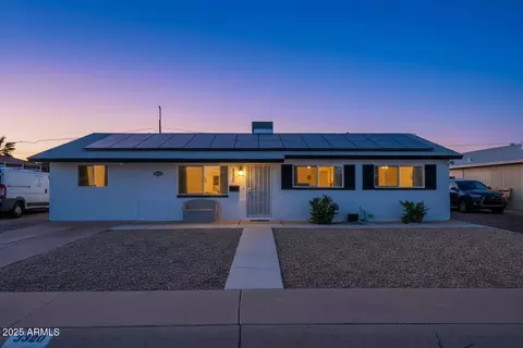 3320 W Windrose Dr, Phoenix, AZ 85029