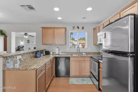 Kitchen - 3320 W Windrose Dr, Phoenix, AZ 85029 photo 2 of 4