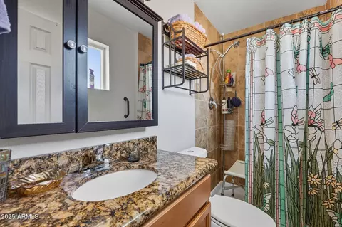Bath - 3320 W Windrose Dr, Phoenix, AZ 85029 photo 1 of 2