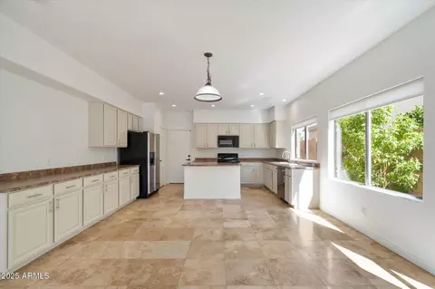 Kitchen - 10429 E Jerome Ave, Mesa, AZ 85209 photo 1 of 4