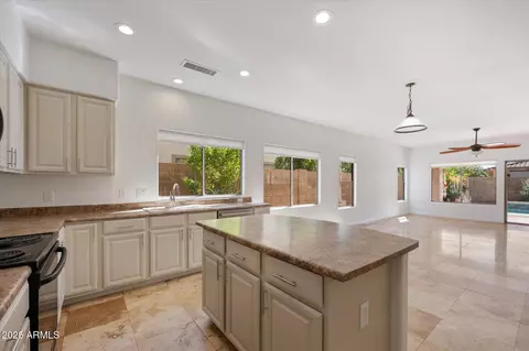Kitchen - 10429 E Jerome Ave, Mesa, AZ 85209 photo 4 of 4