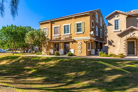 1345 S Owl Dr, Gilbert, AZ 85296