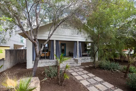 Exterior - 829 N 8th Ave, Phoenix, AZ 85007 photo 2 of 14