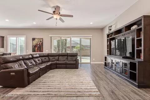 Living - 1039 E Clifton Ave, Gilbert, AZ 85295 photo 3 of 4