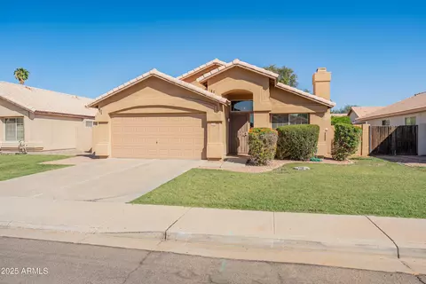 1046 W Tremaine Ave, Gilbert, AZ 85233