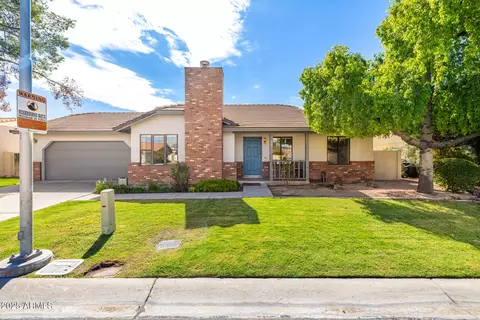 945 E Leeward Ln, Tempe, AZ 85283