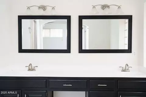 Bath - 7937 E Monte Ave, Mesa, AZ 85209 photo 1 of 9