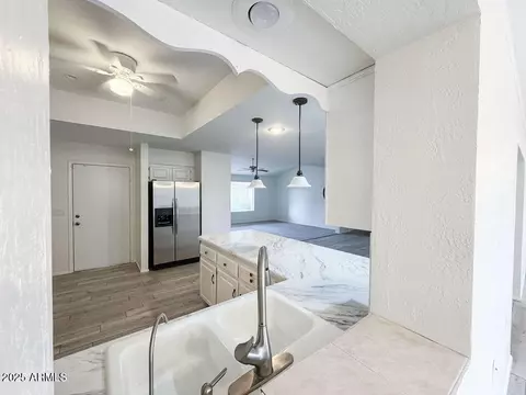 Kitchen - 7937 E Monte Ave, Mesa, AZ 85209 photo 3 of 7