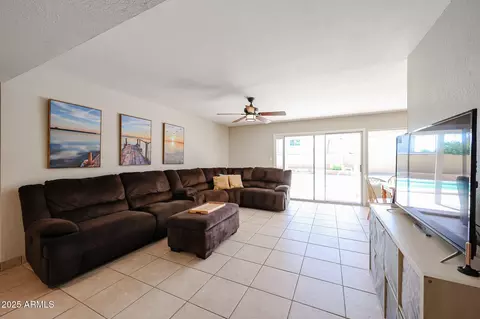 4159 W Evans Dr, Phoenix, AZ 85053 photo 3