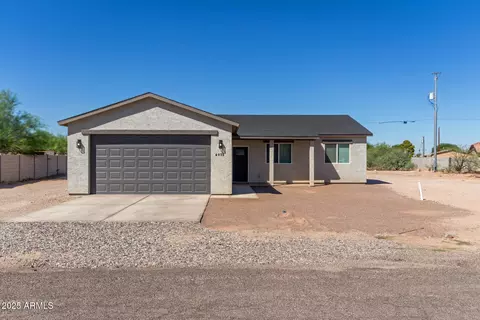 4030 N Palm Cir, Eloy, AZ 85131