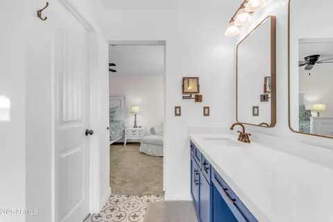 Bath - 301 E Merrill Ave, Gilbert, AZ 85234 photo 5 of 6