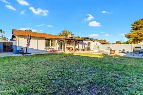 Exterior - 301 E Merrill Ave, Gilbert, AZ 85234 photo 6 of 12