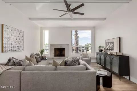 3313 N 68th St #201, Scottsdale, AZ 85251