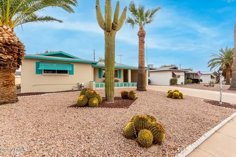 Exterior - 1417 S Grand Dr, Apache Junction, AZ 85120 photo 2 of 9