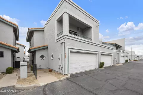 8614 N 67th Dr, Peoria, AZ 85345