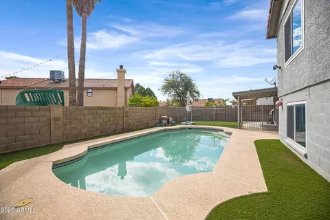 Exterior - 4213 E Frye Rd, Phoenix, AZ 85048 photo 5 of 7