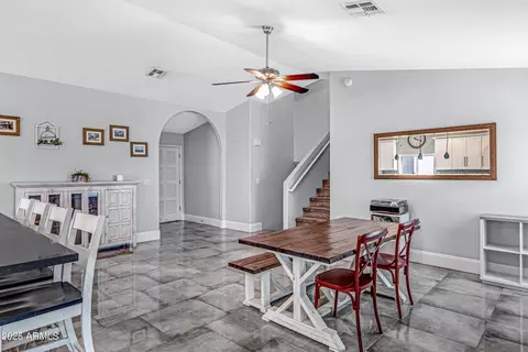 Dining - 4213 E Frye Rd, Phoenix, AZ 85048 photo 4 of 4