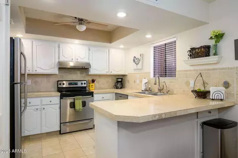 Kitchen - 4303 E Cactus Rd S #322, Phoenix, AZ 85032 photo 1 of 3