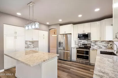 Kitchen - 1214 W Iris Dr, Gilbert, AZ 85233 photo 3 of 3