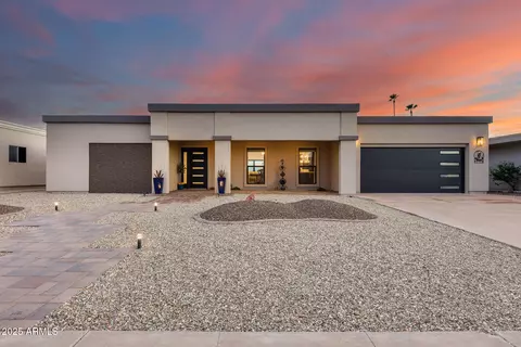 11113 W Boswell Blvd, Sun City, AZ 85373