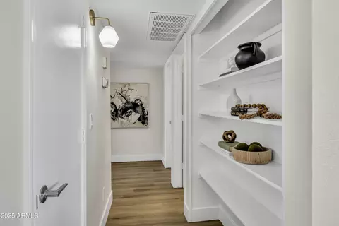 Entry Way - 2235 E Dolphin Ave, Mesa, AZ 85204 photo 1 of 1