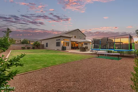 Exterior - 860 E Oakland St, Gilbert, AZ 85295 photo 18 of 31