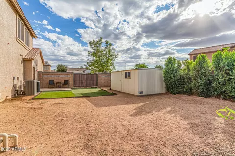Exterior - 860 E Oakland St, Gilbert, AZ 85295 photo 28 of 31