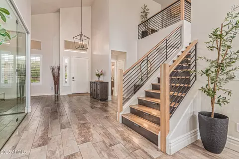 Entry Way - 860 E Oakland St, Gilbert, AZ 85295 photo 1 of 3